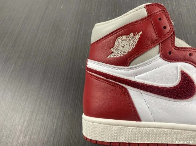 Bmlin Shoes 1 DJ4891-061 Newstalgia Chenille High OG Jordan (W) 0822